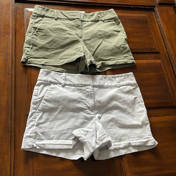 Bundle of womens size 6 loft the riviera short - Picture 1 of 10